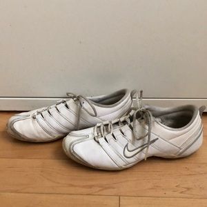 Nike White Cheer/Athletic Shoes 5.5